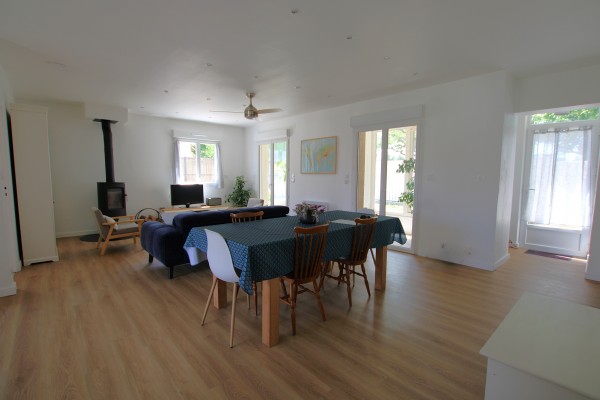 Achat Maison - 17300 Rochefort : Lumineux plain-pied fraîchement rénové | Qovop Immobilier