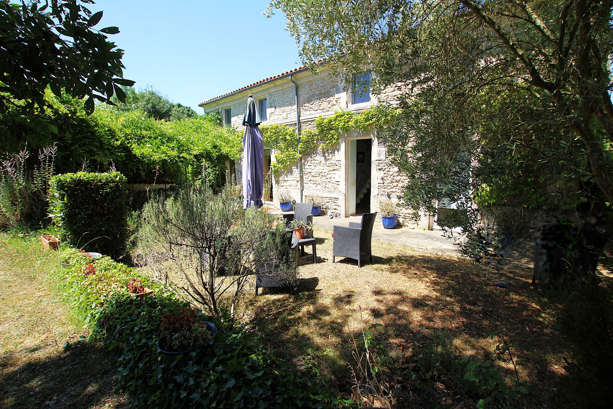 Qovop Immobilier | Achat Propriété 196 m² - 17380 TONNAY-BOUTONNE