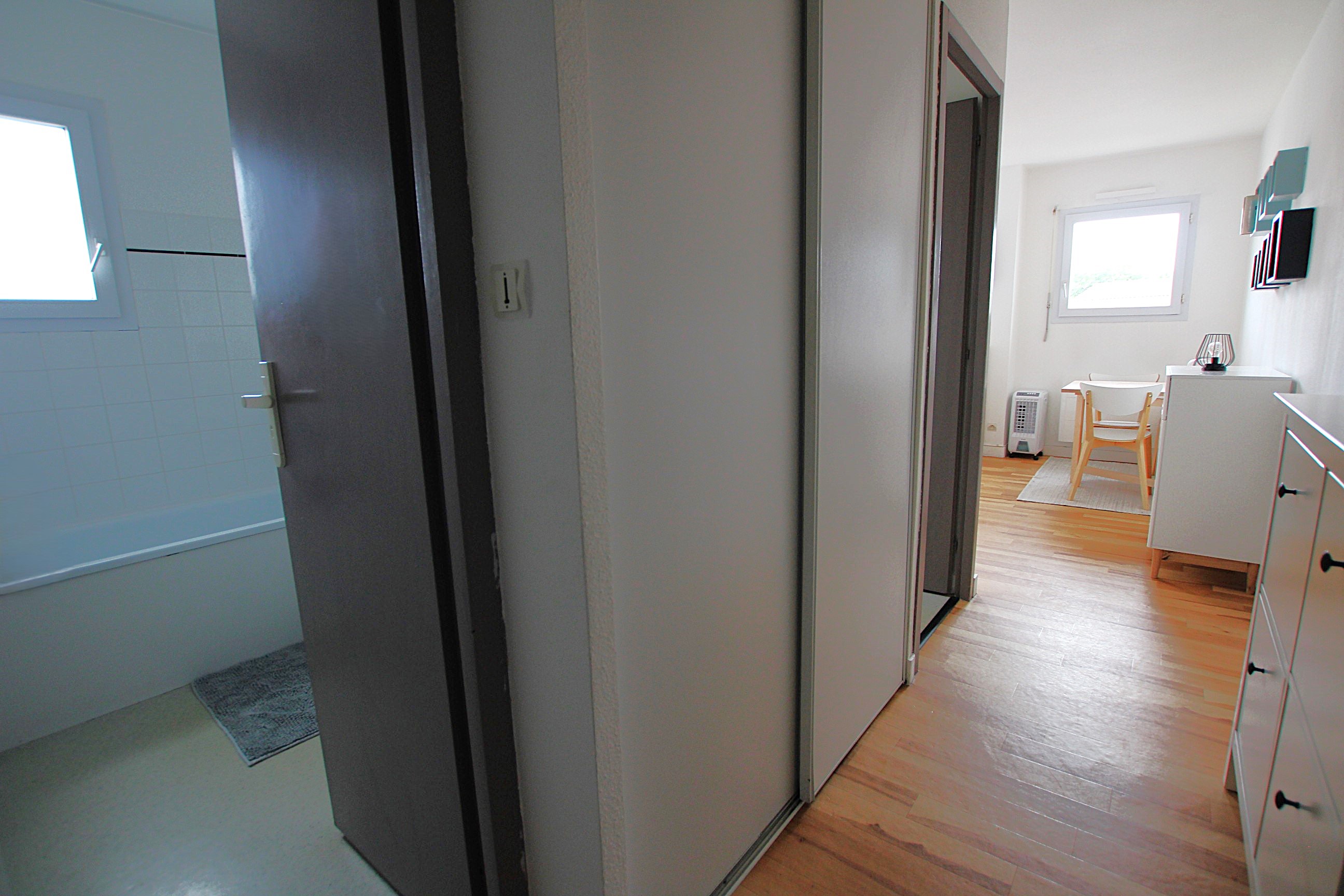 Qovop Immobilier | Achat Studio 24 m² - 17000 La Rochelle 