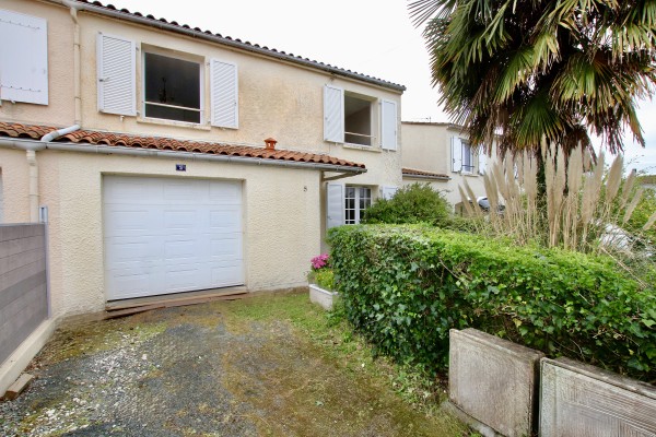 Achat Maison - 17300 Rochefort : Proche de toutes commodités - Maison de 3 chambres | Qovop Immobilier