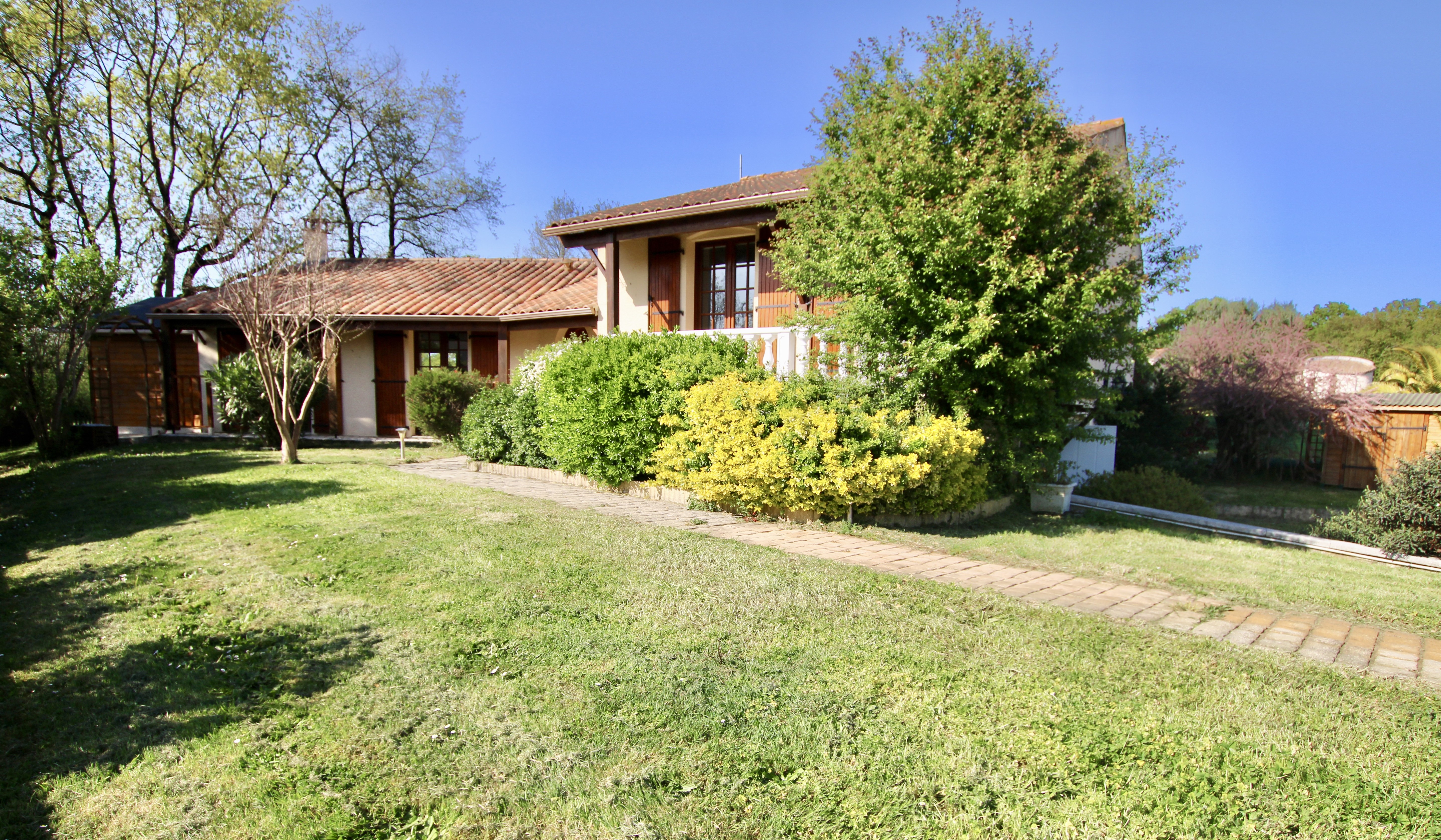 Qovop Immobilier | Achat Maison 150 m² - 17300 Vergeroux