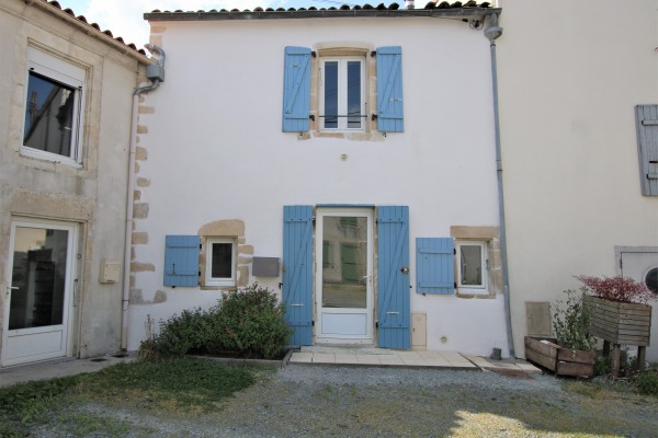 Achat Maison - 17000 La Rochelle  : Petite maison de bourg  | Qovop Immobilier