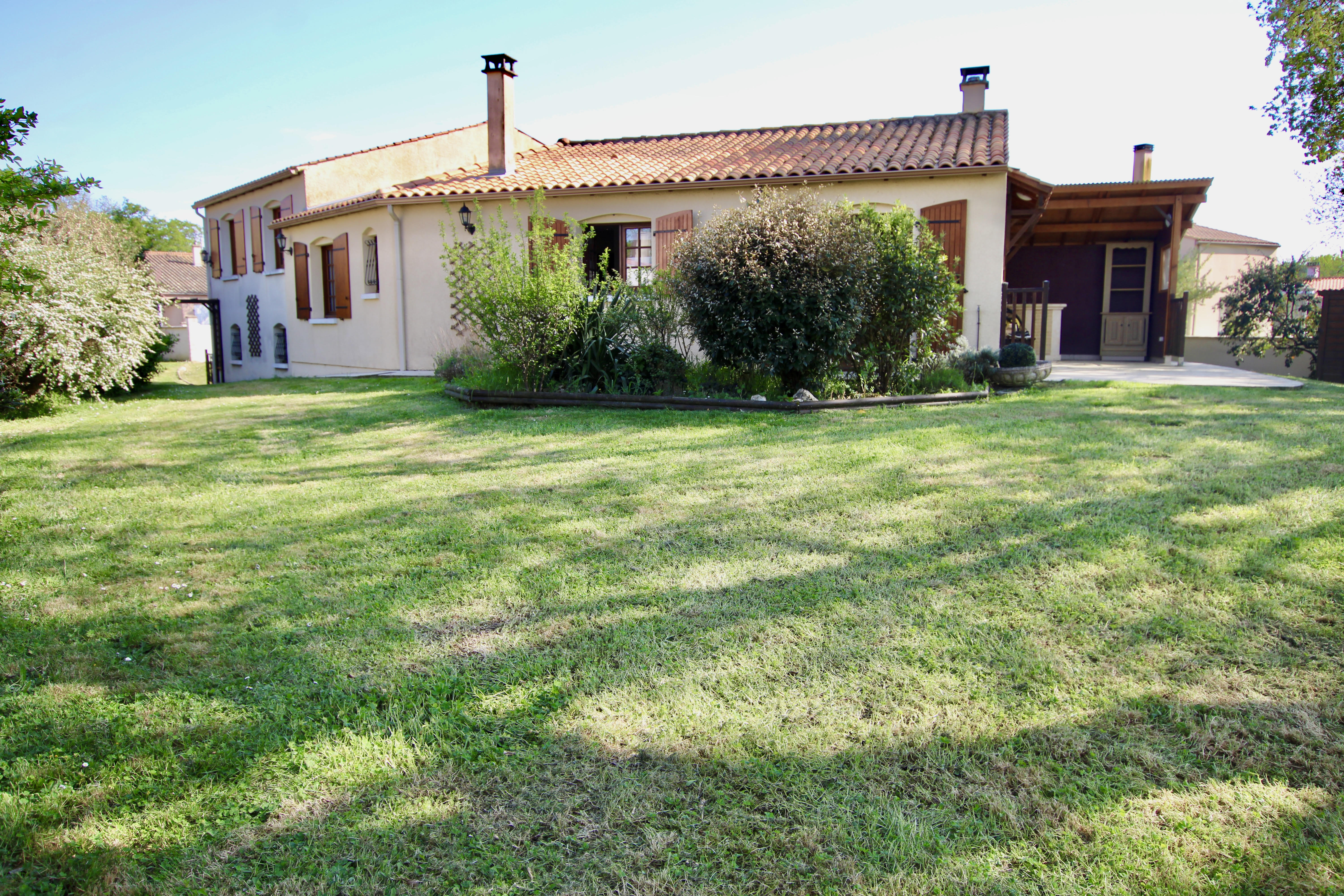 Qovop Immobilier | Achat Maison 150 m² - 17300 Vergeroux